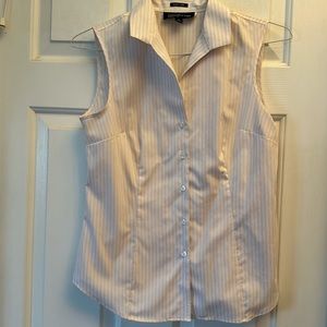 Jones New York peach and white pin striped button up fitted tank top